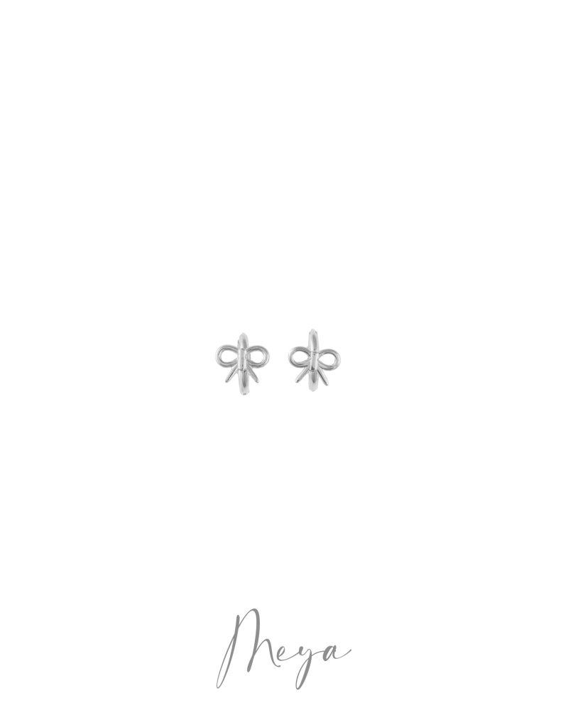 墜飾蝴蝶結圈型耳環/銀色